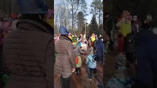 Весёлая Масленица в Ботаническом саду. ЗИМА объявила Конкурс на лучший танец среди ряженых))
