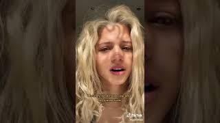 Юля Гаврилина почему стесняется голоса