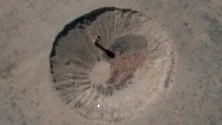 Трубы в кратерах. Отвалы древних цивилизаций. Пни кремниевых деревьев