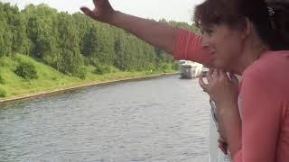 Теплоход АЛЕКСАНДР СУВОРОВ на КИМе идёт в круиз