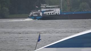 Binnenvaartschip VITA NOVA en Waterbus in Drechtsteden | Binnenvaart