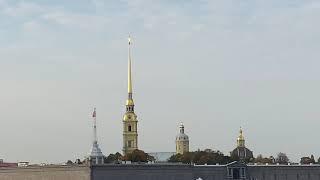 Круиз по каналам Санкт-Петербурга, из Зимней Канавки в реку Нева до Петропавловской Крепости.