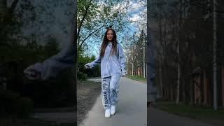 Валя Карнвал давай сыграем в любовь