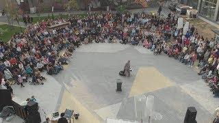 UTV. Взрывающиеся торты и несмолкаемый смех. В Уфе впервые прошел фестиваль уличных театров